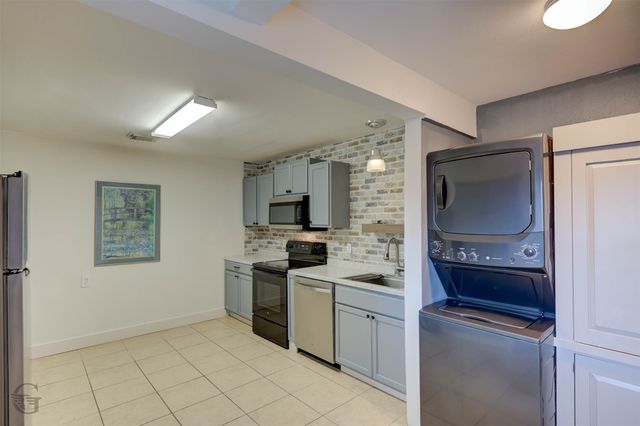 1163 Gilbert Drive, Bossier City, LA 71112