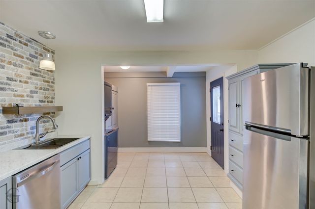 1163 Gilbert Drive, Bossier City, LA 71112