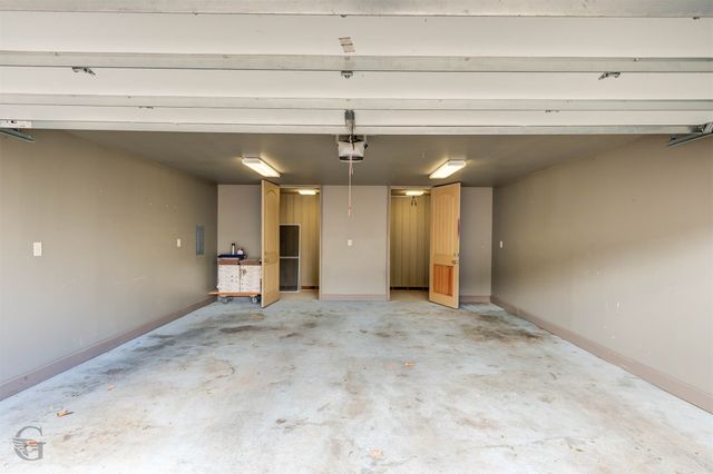 1163 Gilbert Drive, Bossier City, LA 71112