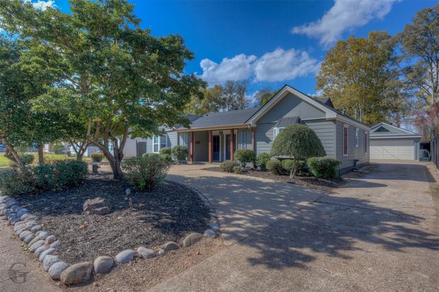 1163 Gilbert Drive, Bossier City, LA 71112