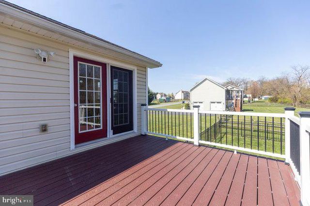 1753 RAVEN DRIVE, Chambersburg, PA 17202