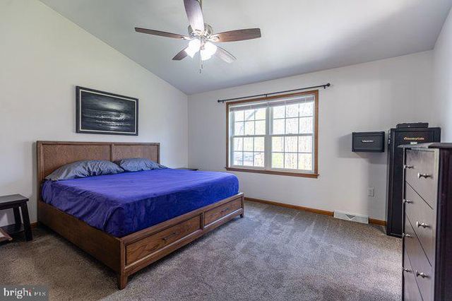 1753 RAVEN DRIVE, Chambersburg, PA 17202