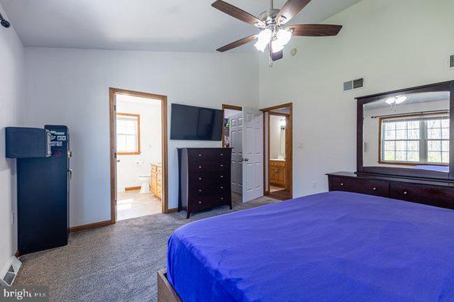 1753 RAVEN DRIVE, Chambersburg, PA 17202