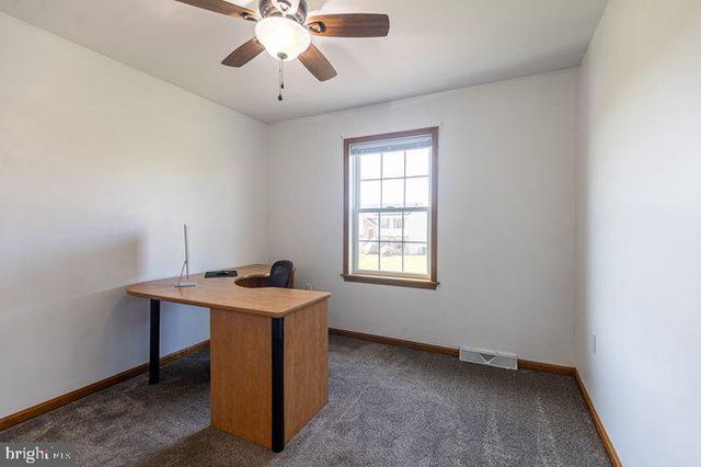 1753 RAVEN DRIVE, Chambersburg, PA 17202