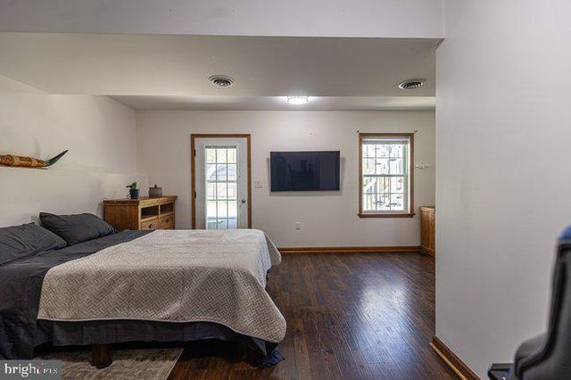 1753 RAVEN DRIVE, Chambersburg, PA 17202