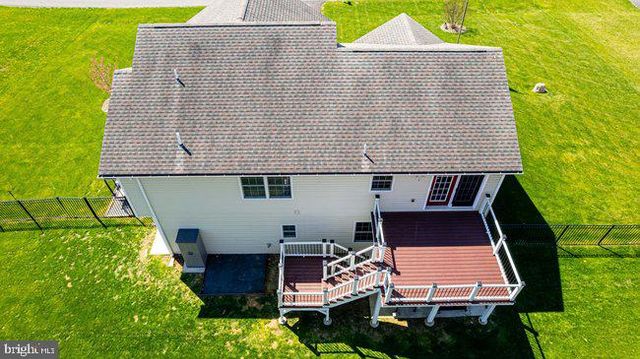 1753 RAVEN DRIVE, Chambersburg, PA 17202