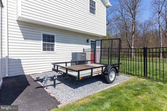 1753 RAVEN DRIVE, Chambersburg, PA 17202