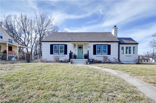 7300 Tracy Avenue, Kansas City, MO 64131