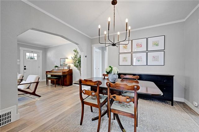 7300 Tracy Avenue, Kansas City, MO 64131