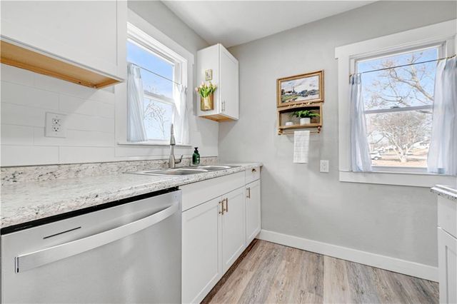 7300 Tracy Avenue, Kansas City, MO 64131