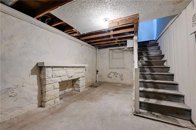 7300 Tracy Avenue, Kansas City, MO 64131