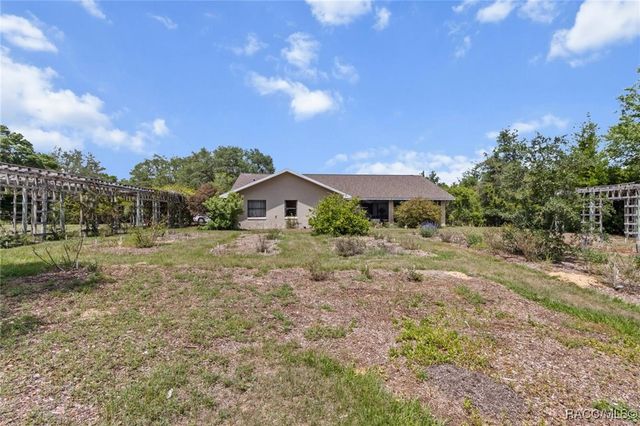 7073 N Lecanto Highway, Hernando, FL 34442