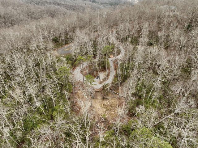 87 Trails End Road 28, Little Switzerland, NC 28749