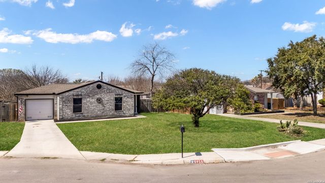 5915 Hidden Iron Cir, San Antonio, TX 78250