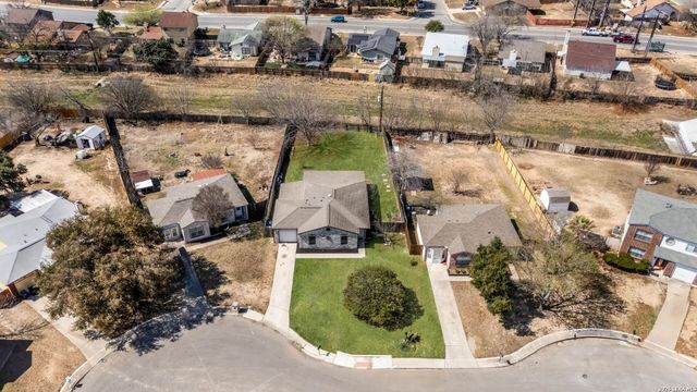 5915 Hidden Iron Cir, San Antonio, TX 78250