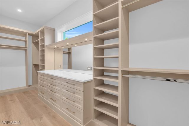 3353 Binnacle DR, Naples, FL 34103