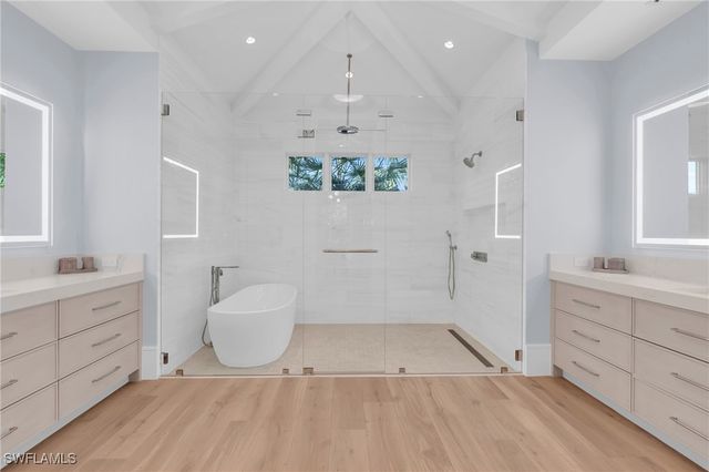 3353 Binnacle DR, Naples, FL 34103