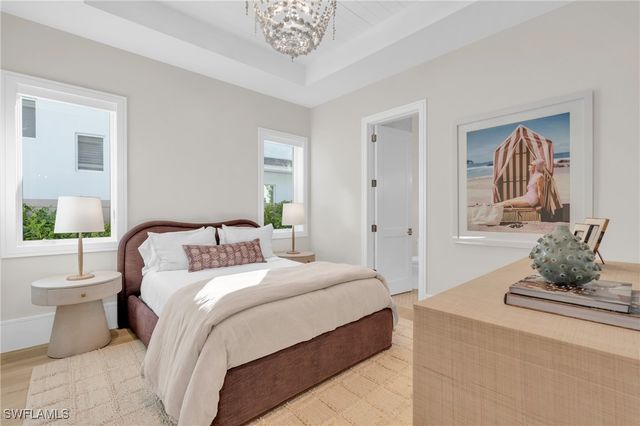 3353 Binnacle DR, Naples, FL 34103