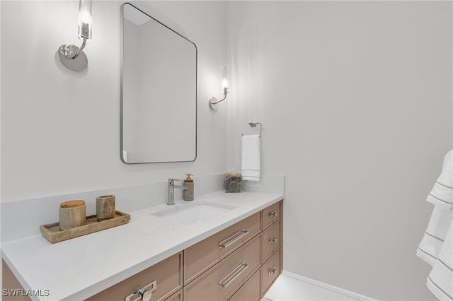 3353 Binnacle DR, Naples, FL 34103