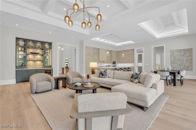 3353 Binnacle DR, Naples, FL 34103