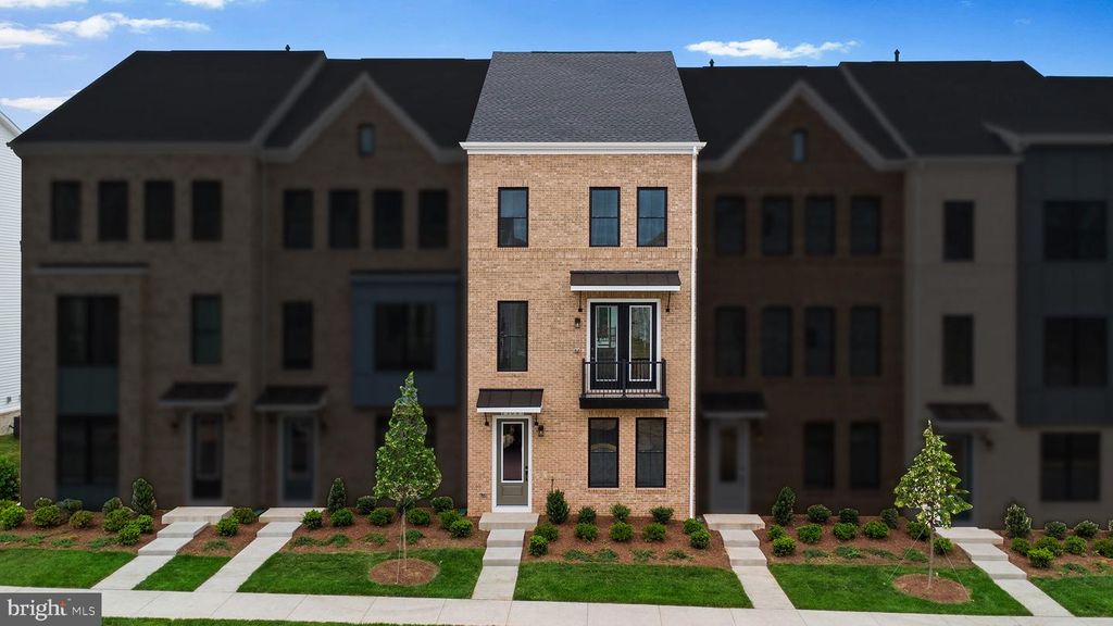 23081 COPPER TREE TER, Ashburn, VA 20148