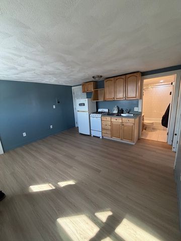 5 Cliff St 6, Beverly, MA 01915