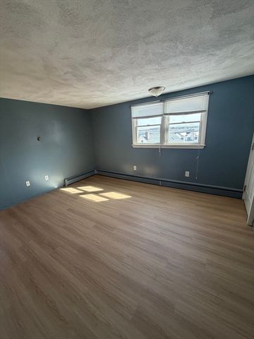 5 Cliff St 6, Beverly, MA 01915