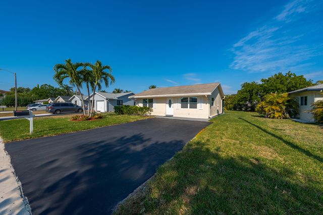 8107 NW 96th Avenue, Tamarac, FL 33321