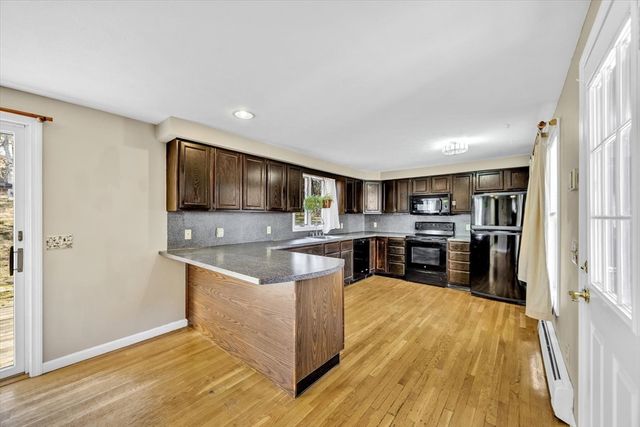 171 Currier Rd, Falmouth, MA 02536