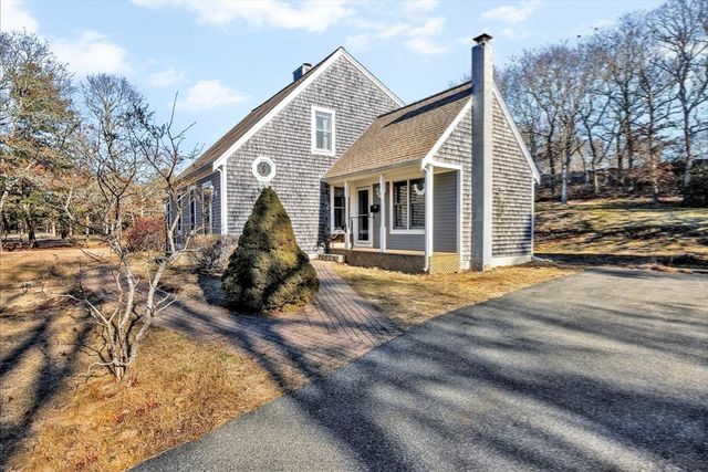 171 Currier Rd, Falmouth, MA 02536