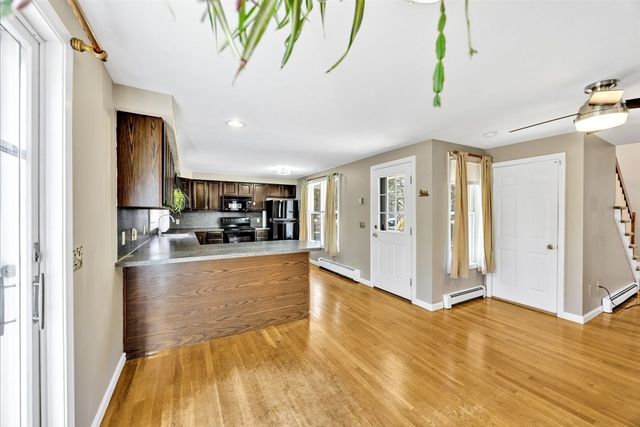 171 Currier Rd, Falmouth, MA 02536