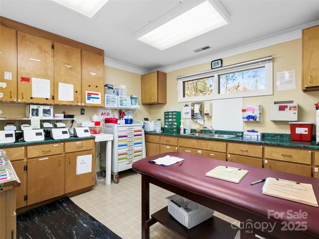 157 Medical Park Drive, Brevard, NC 28712