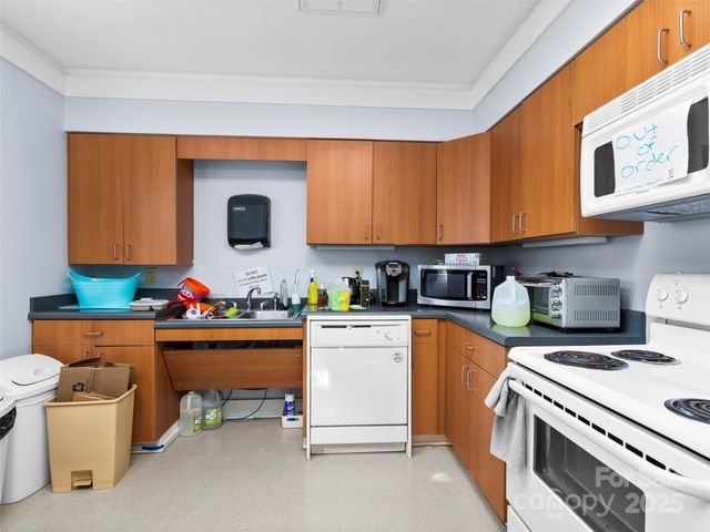 157 Medical Park Drive, Brevard, NC 28712