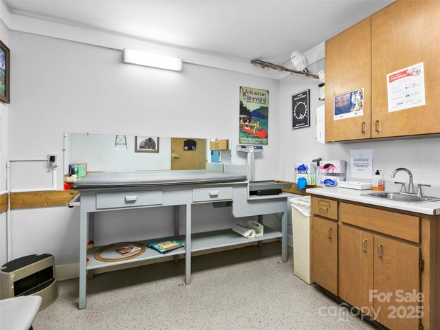 157 Medical Park Drive, Brevard, NC 28712