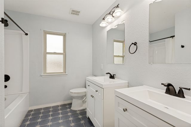 4812 Parkmount Drive, Fort Worth, TX 76137