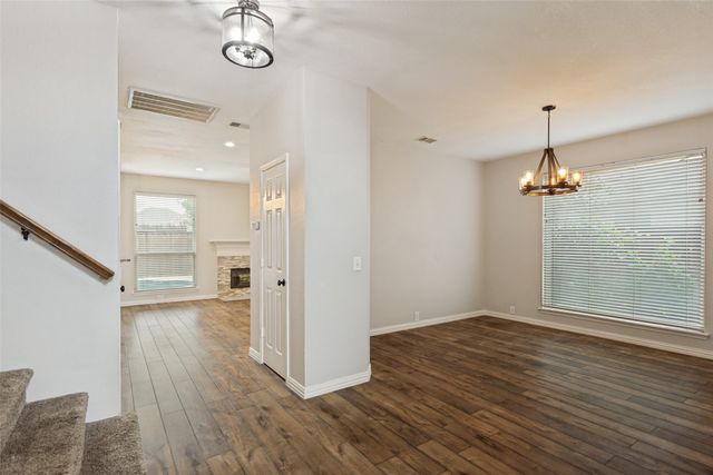 4812 Parkmount Drive, Fort Worth, TX 76137
