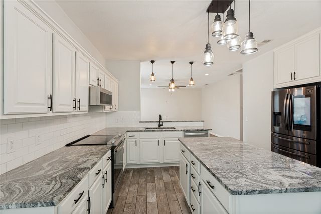4812 Parkmount Drive, Fort Worth, TX 76137