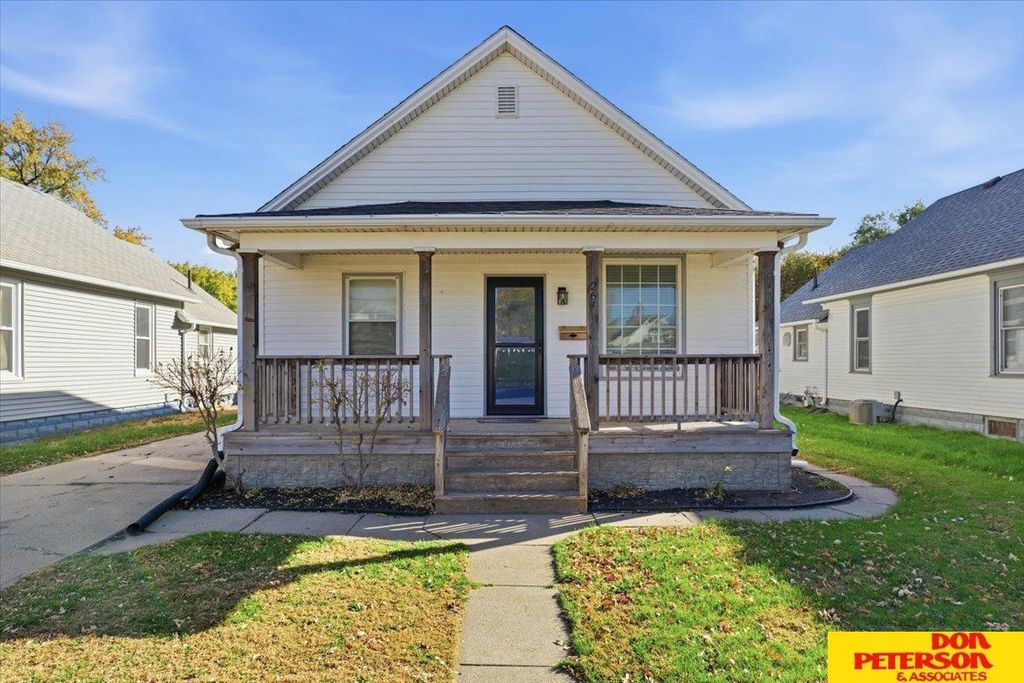264 N Logan Street, Fremont, NE 68025