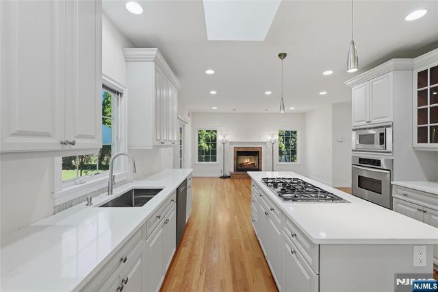 137 6th Street, Cresskill, NJ 07626