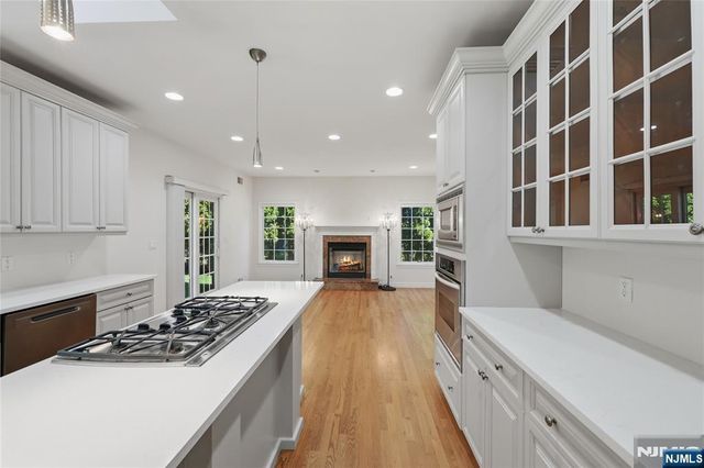 137 6th Street, Cresskill, NJ 07626