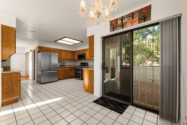 13932 Villa Sandia Place NE, Albuquerque, NM 87112
