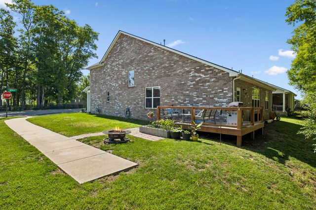 276 Griffin Ln, Gallatin, TN 37066