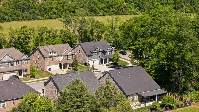 276 Griffin Ln, Gallatin, TN 37066