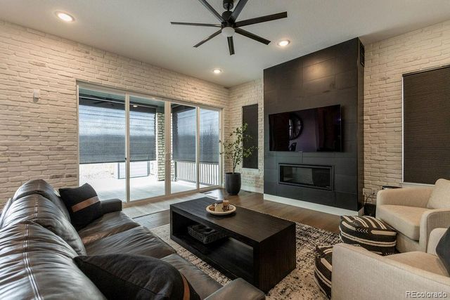 8677 Big Thompson Street, Littleton, CO 80125