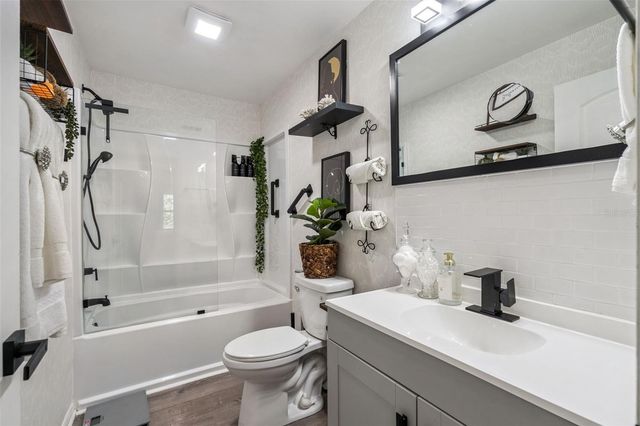 525 7TH STREET NE, Winter Haven, FL 33881