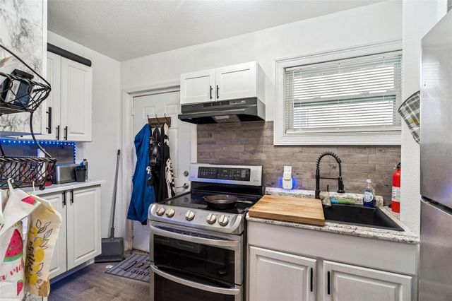 525 7TH STREET NE, Winter Haven, FL 33881