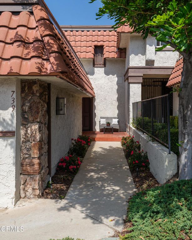 739 Starlight Heights Drive, La Canada Flintridge, CA 91011 — photo 3
