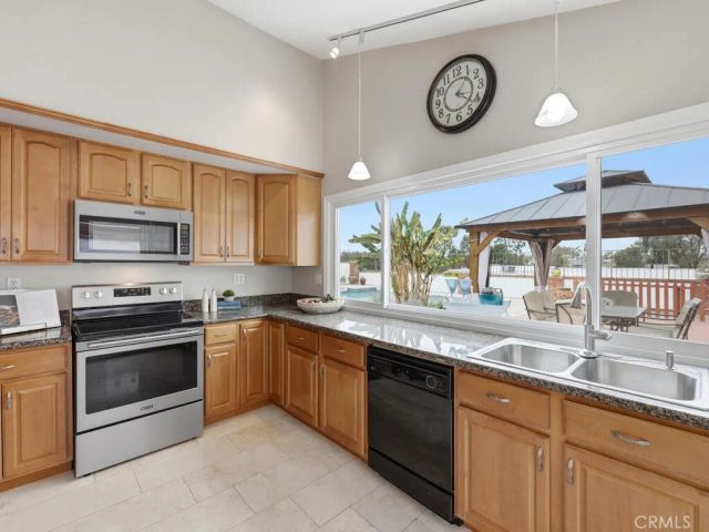 25071 Mawson, Laguna Hills, CA 92653