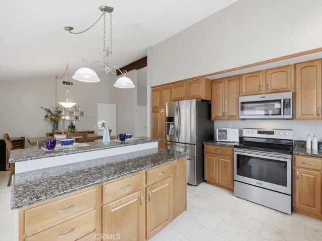 25071 Mawson, Laguna Hills, CA 92653