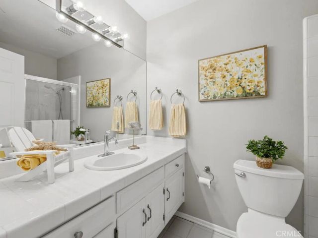 25071 Mawson, Laguna Hills, CA 92653